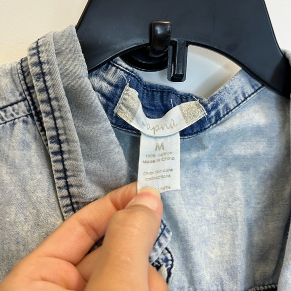 Blue Jean Button Down Tank Top Size Medium - Picture 6 of 6